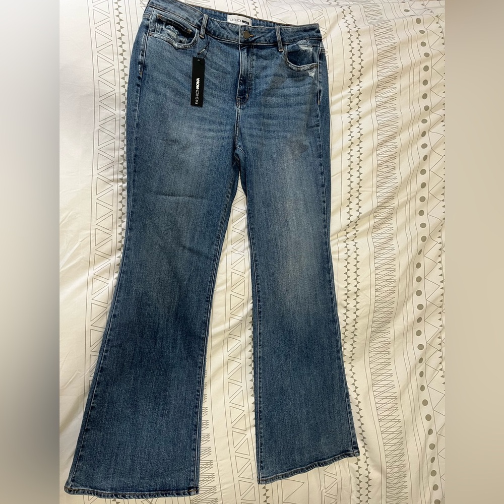 Fashion nova stretch jeans size 14.